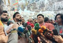 বিএনপির এজেন্টদের বের করে দেওয়ার অভিযোগ