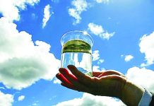 আল্লাহর কুদরতে যেভাবে নোনা পানি মিষ্টি হয়