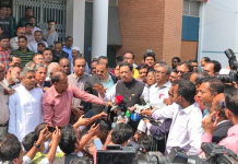 শোডাউন করে মনোনয়নপত্র জমা দিলেন মেয়র প্রার্থীরা