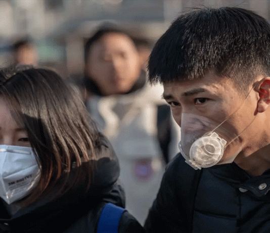 মাত্র ১৫ সেকেন্ডেই শরীরে ঢুকে পড়ে করোনাভাইরাস!