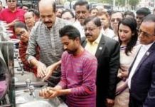 পথচারীদের সচেতন করে তুলতে ঢাকা উত্তরে ২৫ জায়গায় হাত ধোয়ার ব্যবস্থা
