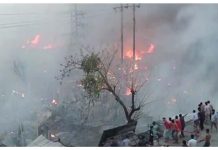 মিরপুরে রুপনগর বস্তিতে ভয়াবহ আগুন, নিয়ন্ত্রণে ১১ ইউনিট