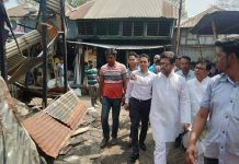 বিপদের দিনে যে পাশে এসে দাঁড়ায়, সেই’তো সত্যিকারের জনপ্রতিনিধি