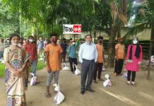 গুলশান সোসাইটির পক্ষ থেকে ঈদ উপহার, খাদ্য সামগ্রী ও নগদ অর্থ বিতরণ।