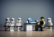 বাড়ছে বেকারত্ব,সংকুচিত হচ্ছে চাকরির বাজার বাড়ছে বেকারত্ব,সংকুচিত হচ্ছে চাকরির বাজার