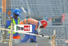 শ্রমিকদেরকে মোবাইল দিতে হবে কোম্পানির পক্ষ থেকে।