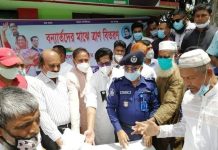 নাহিম রাজ্জাক এমপি’র উন্নয়ন মূলক কাজ পরিদর্শন ও ত্রাণ বিতরণ