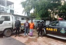 কুমিল্লায় বিদেশী মদ সহ ২ মাদক ব্যবসায়ী আটক