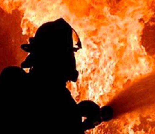 গাজীপুরে ফোম তৈরির কারখানায় আগুন