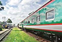 সিলেটে ট্রেনের বগি লাইনচ্যুত, রেল যোগাযোগ বন্ধ