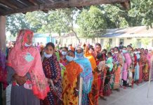নীলফামারীর টুপামারী ইউপি নির্বাচনে ভোটগ্রহণ চলছে
