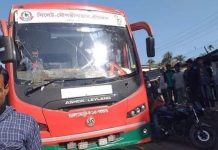 বিআরটিসি বাস ভাংচুর করে আন্দোলনের হুশিয়ারি দিলেন শ্রমিকরা!