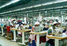 লকডাউনের আগে পোশাক শ্রমিকদের রেশন চালুর দাবি