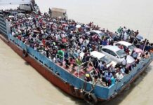 দৌলতদিয়ায় রাজধানীমুখী যাত্রীর চাপ