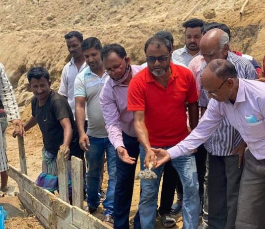 আমু চা বাগানের উদয়ন উচ্চবিদ্যালয়ের ৪তলা ভবনের নির্মাণ কাজ উদ্বোন করেন বিমান প্রতিমন্ত্রী মাহবুব আলী
