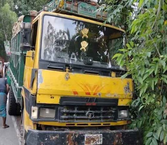 নোয়াখালীর কোম্পানীগঞ্জে বেপরোয়া গতির ট্রাকের ধাক্কায় প্রাণ গেল ২ মাদ্রাসা ছাত্রের