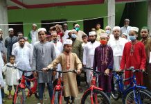 উত্তর শিয়ালকাঠি খেয়াঘাট বাইতুল ফালাহ্ জামে মসজিদ কর্তৃক নিয়মিত নামাজ পড়ুয়া কিশোরদের মধ্যে পুরস্কার বিতরণ