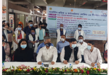 নিবন্ধন ছাড়াই পোশাক শ্রমিকদের ভ্যাকসিন দেয়া শুরু