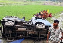 নাটোর গুরুদাসপুরে পিকআপ উল্টে ৬ যাত্রীর মৃত্যু