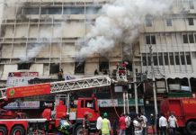 বনানীর আনন্দ টিভির ভবনের আগুন নিয়ন্ত্রণে ১৫ ইউনিট