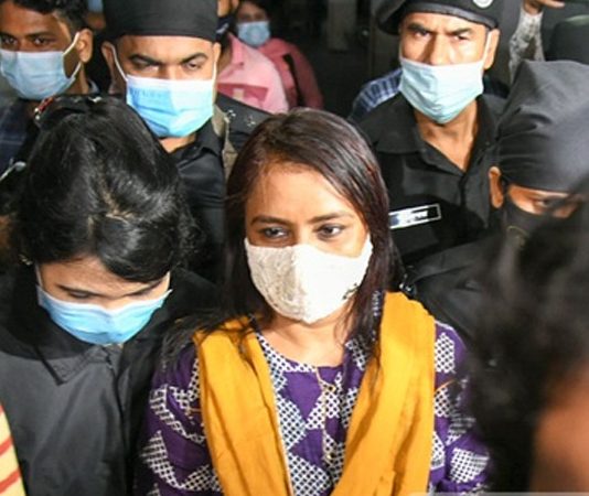 হেলেনার ১৫টি ফ্ল্যাট, পাঁচ পোশাক কারখানা