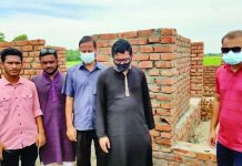 গৃহহীনদের আশ্রয়ন প্রকল্প পরিদর্শন করেন আবুল কালাম আজাদ