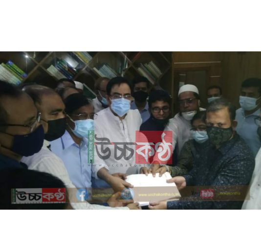 মনোনয়নপত্র জমা দিলেন আওয়ামী লীগ প্রার্থী প্রাণ গোপাল