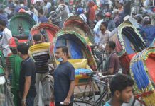 সড়কে বাস নেই, সিএনজি-বাইক-রিকশা ভাড়া তিন-চার গুন, চরম দুর্ভোগে যাত্রীরা!