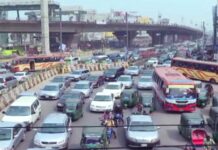 যানজটে সকাল থেকেই নগরবাসীর ভোগান্তি
